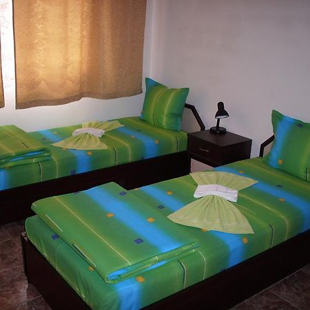 Georgievi Guest House Поморіє Екстер'єр фото
